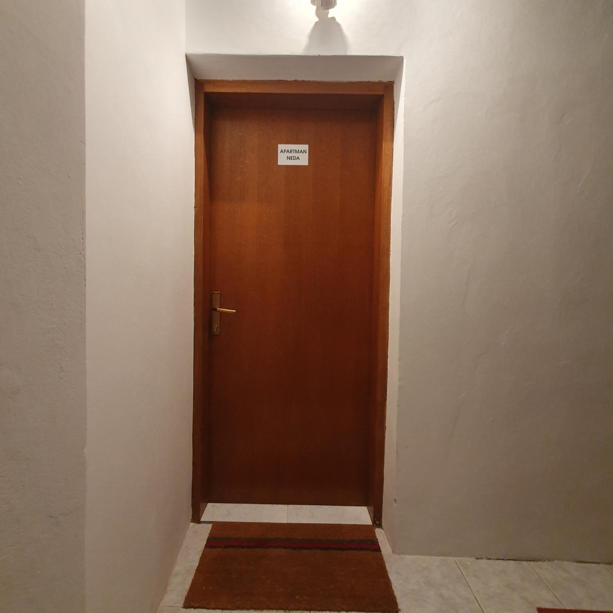 Apartman Neda Jablanac Eksteriør bilde